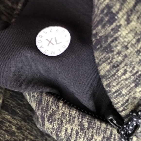 Lululemon Surge Warm 1/2 Zip Pullover Heathered Utilitarian Green Black Men's XL - Picture 10 of 11